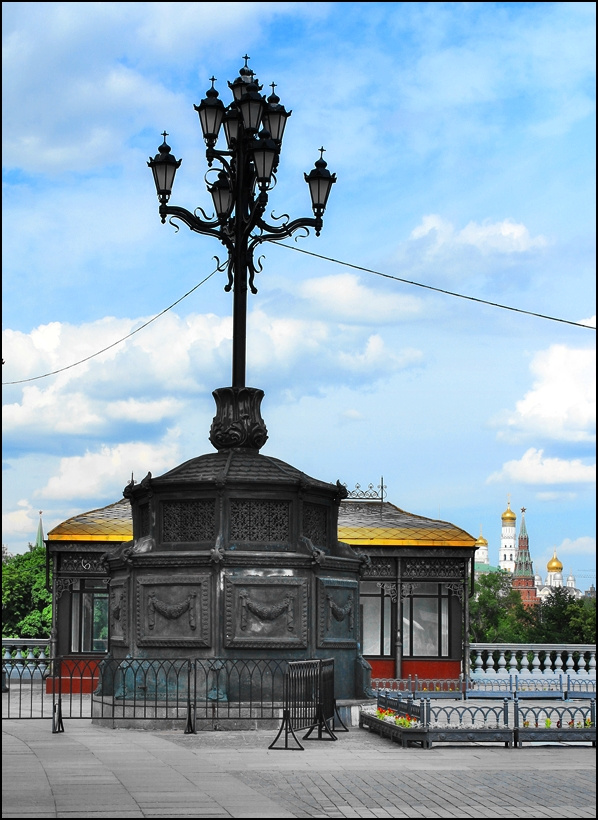 Фонари Москвы. Москва храм фонарь