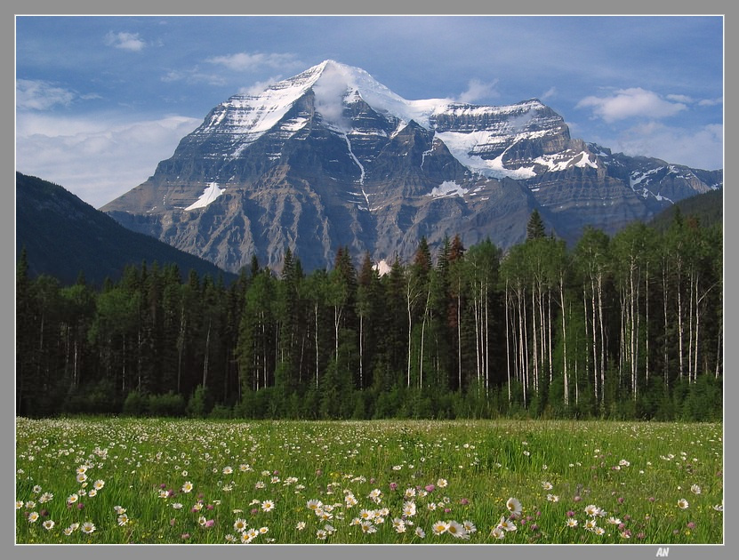 Скалистые горы: Robson Mnt Robson Canada Mountains Канада горы