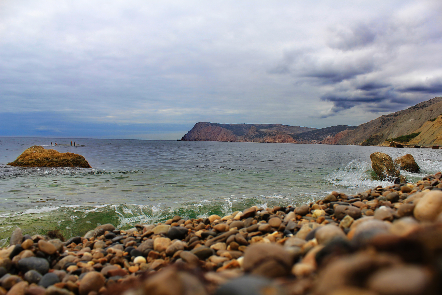 *** море берег камни горы небо природа пейзаж вода прибой тучи Крым