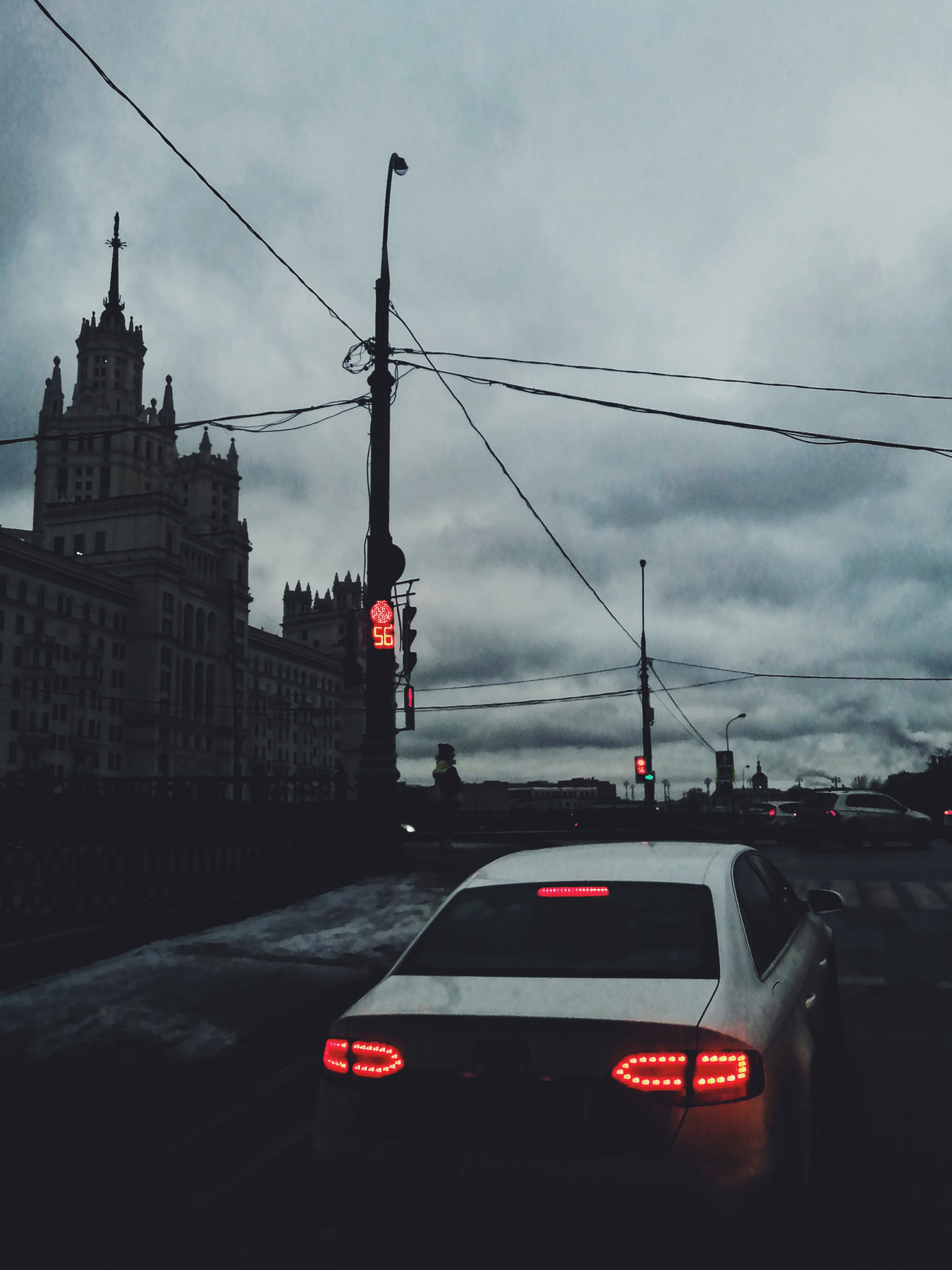 Светофор Город Москва декабрь небо