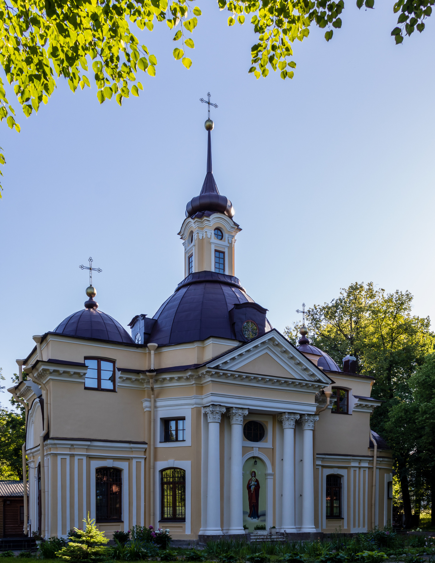 Церковь Петра и Павла (Петергоф, парк Знаменка) 