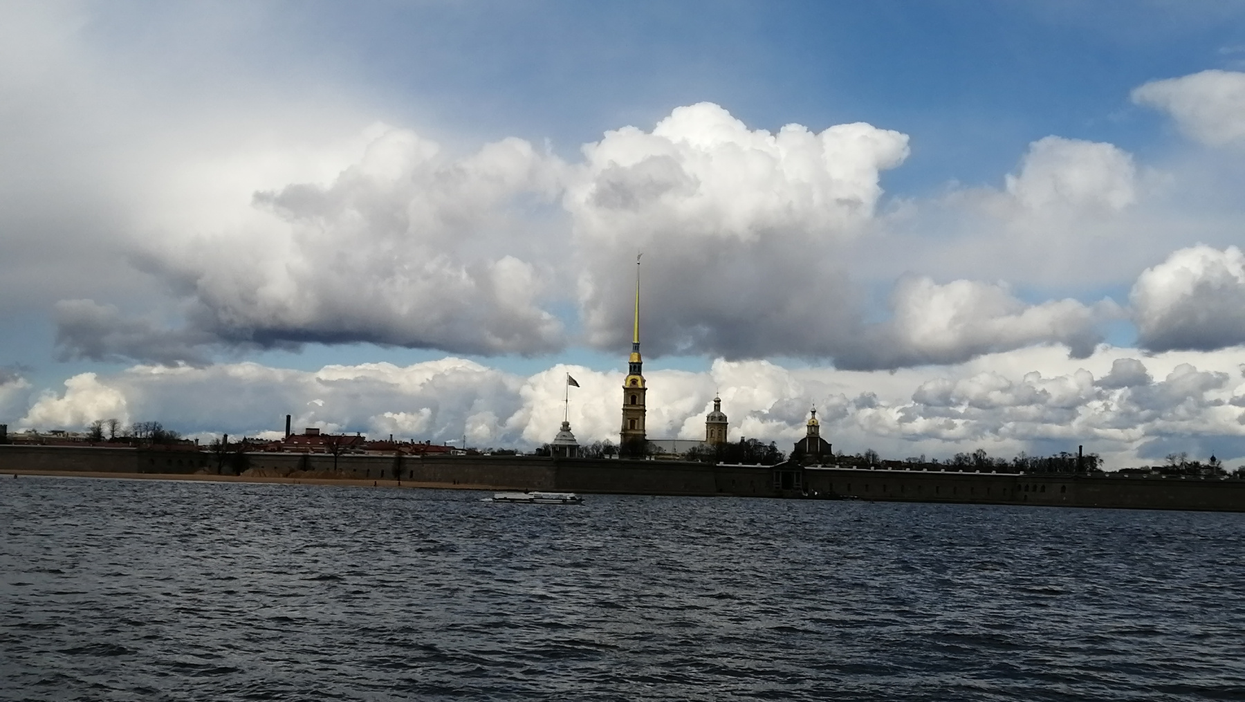 Днём в Санкт-Петербурге Достопримечательности Санкт-Петербург нева весна 2021