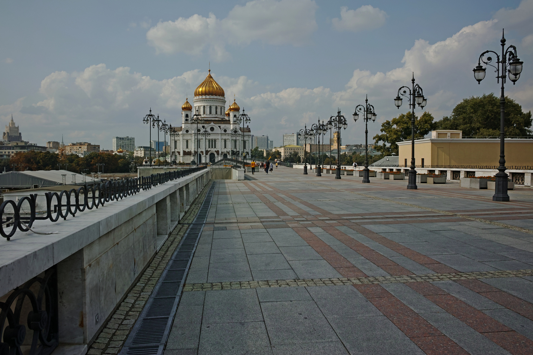 К храму город Москва мост Патриарший храм Христа Спасителя