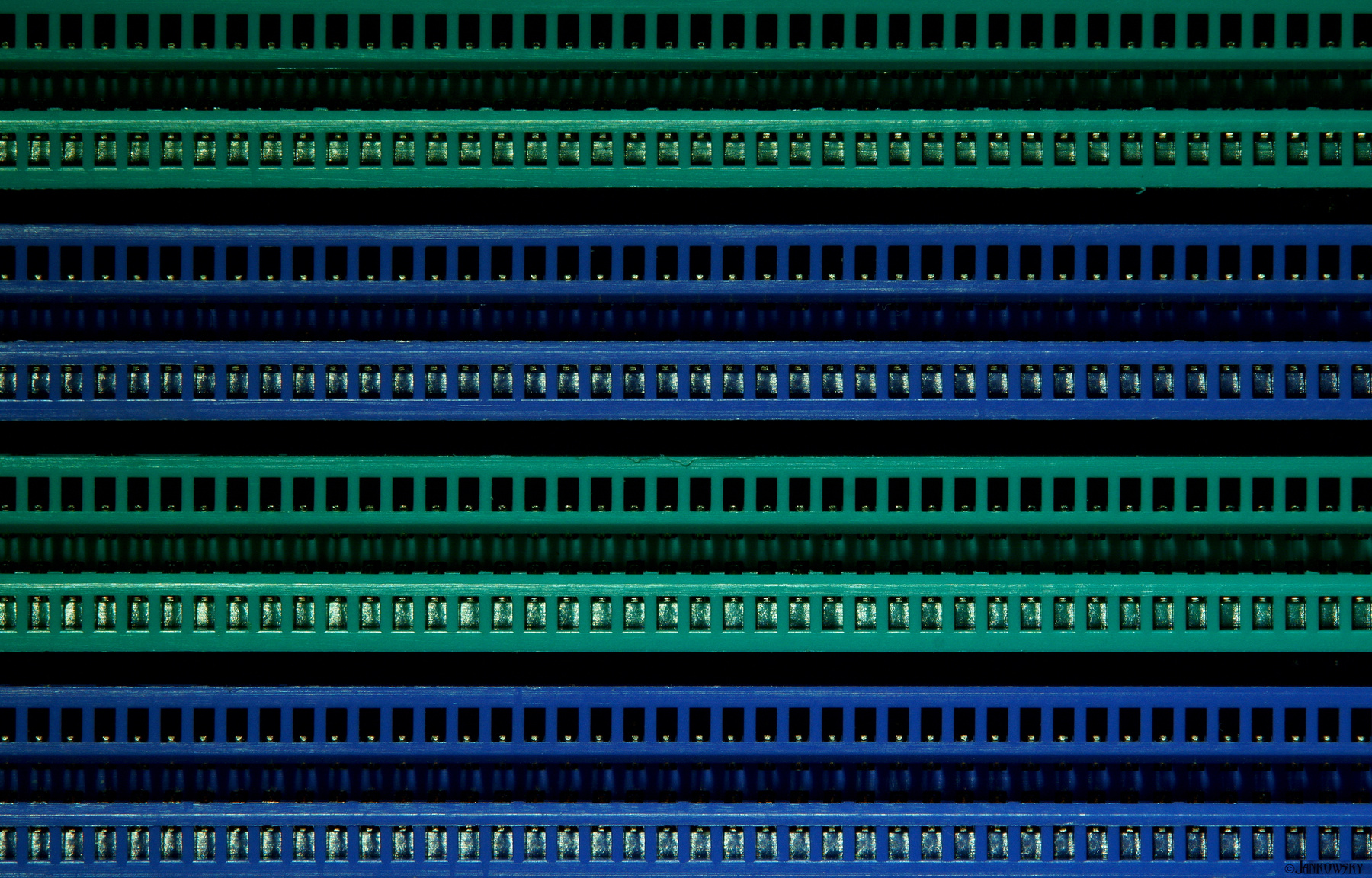 Хранилище воспоминаний - абстрактное техно техно абстракция минимализм два цвета память электроника материнская плата микросхема хранилище tamron 180mm macro концептуальное макро