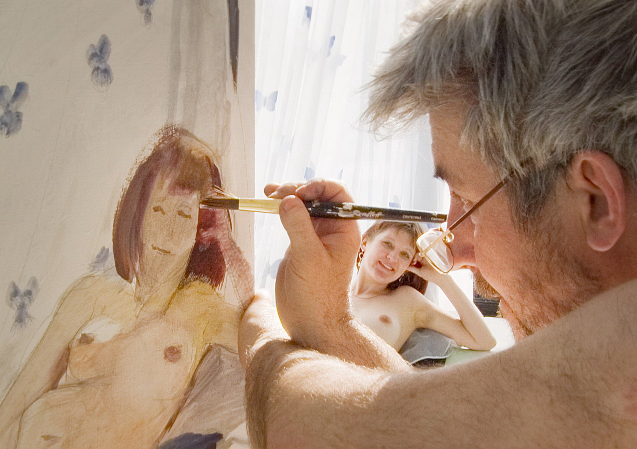 художник и модель мольберт кисть рисовальщик профиль женщина ню