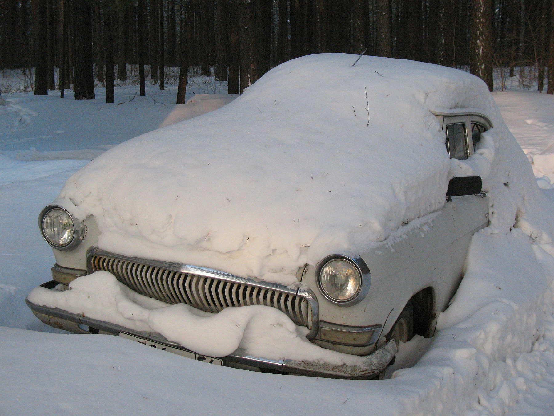 Совсем завалило! природа зима снег ссср техника авто ретро