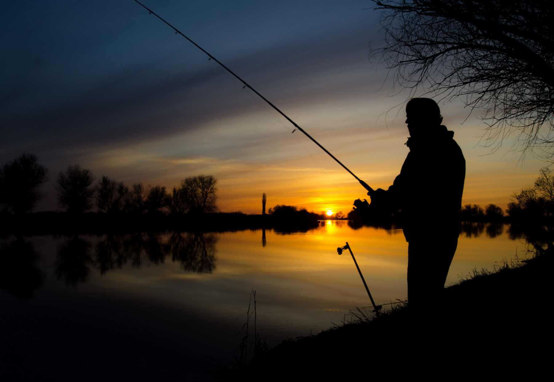 ***рыбак пейзаж река Волга закат рыбалка рыбак