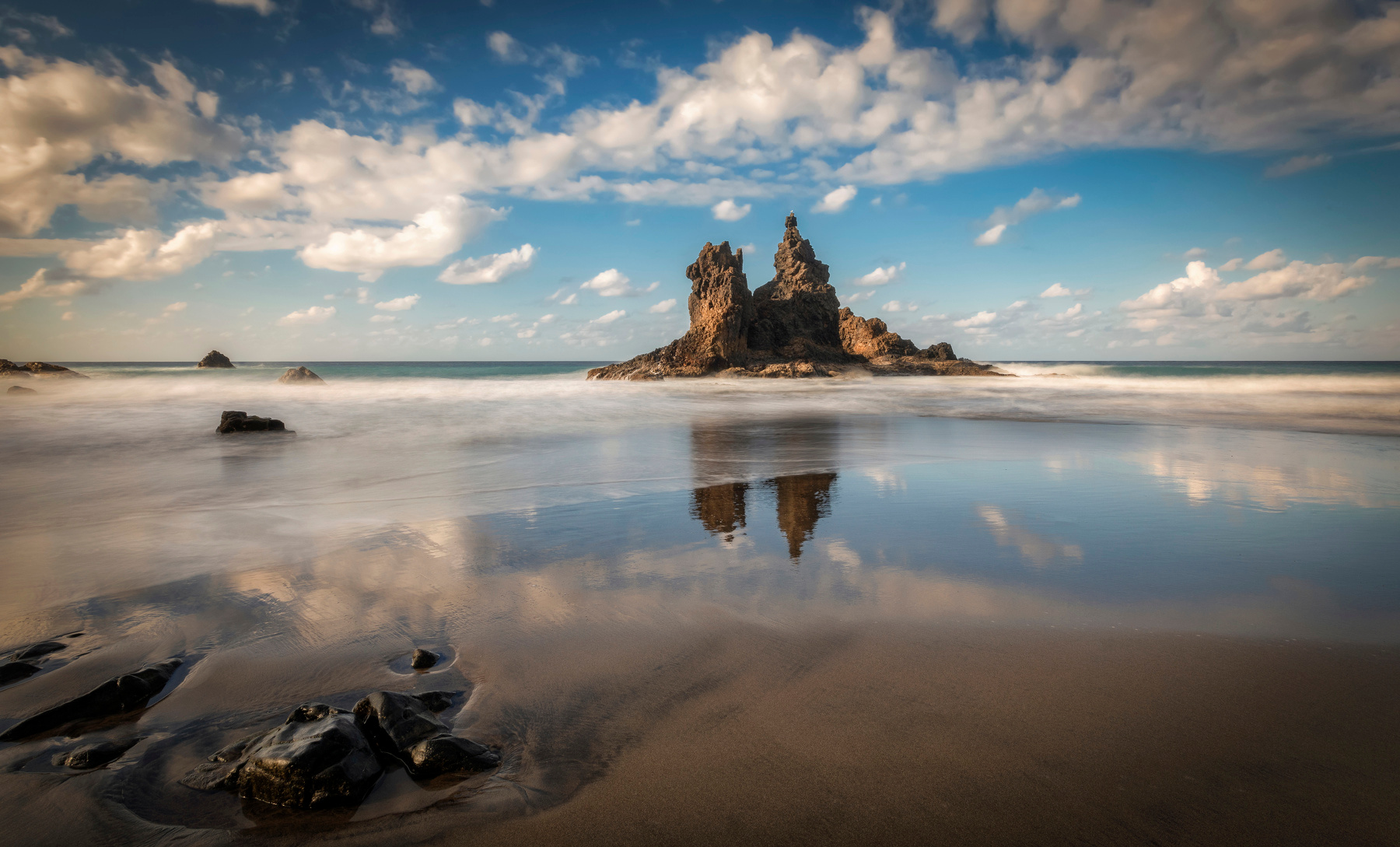 замок пляж океан скалы