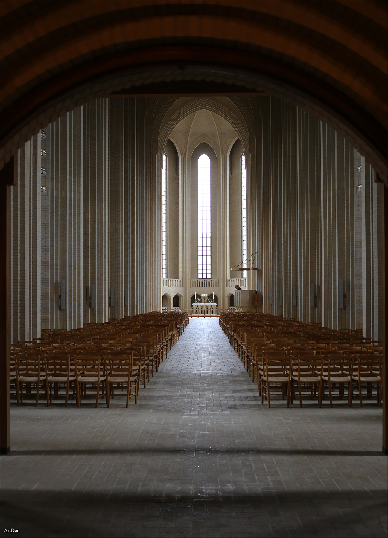 Церковь Грундтвига в Копенгагене Дания Копенгаген Дизайн