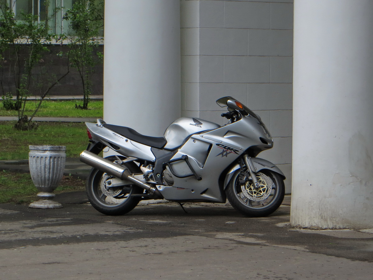 Из того же материала транспорт техно россия предметы мотоцикл москва вднх байк