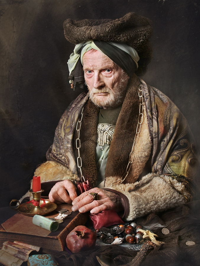 Пожилой мужчина в меховой шапке (2) 