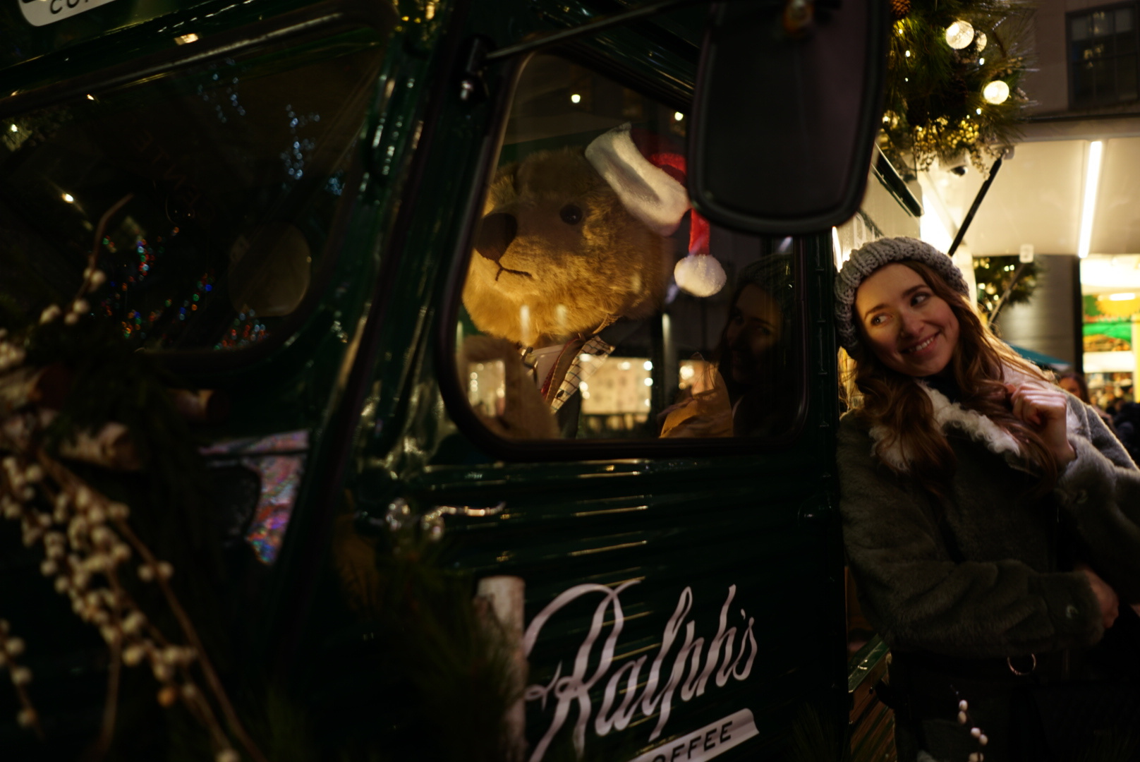 *** Bear Christmas driver new-york holidays girl