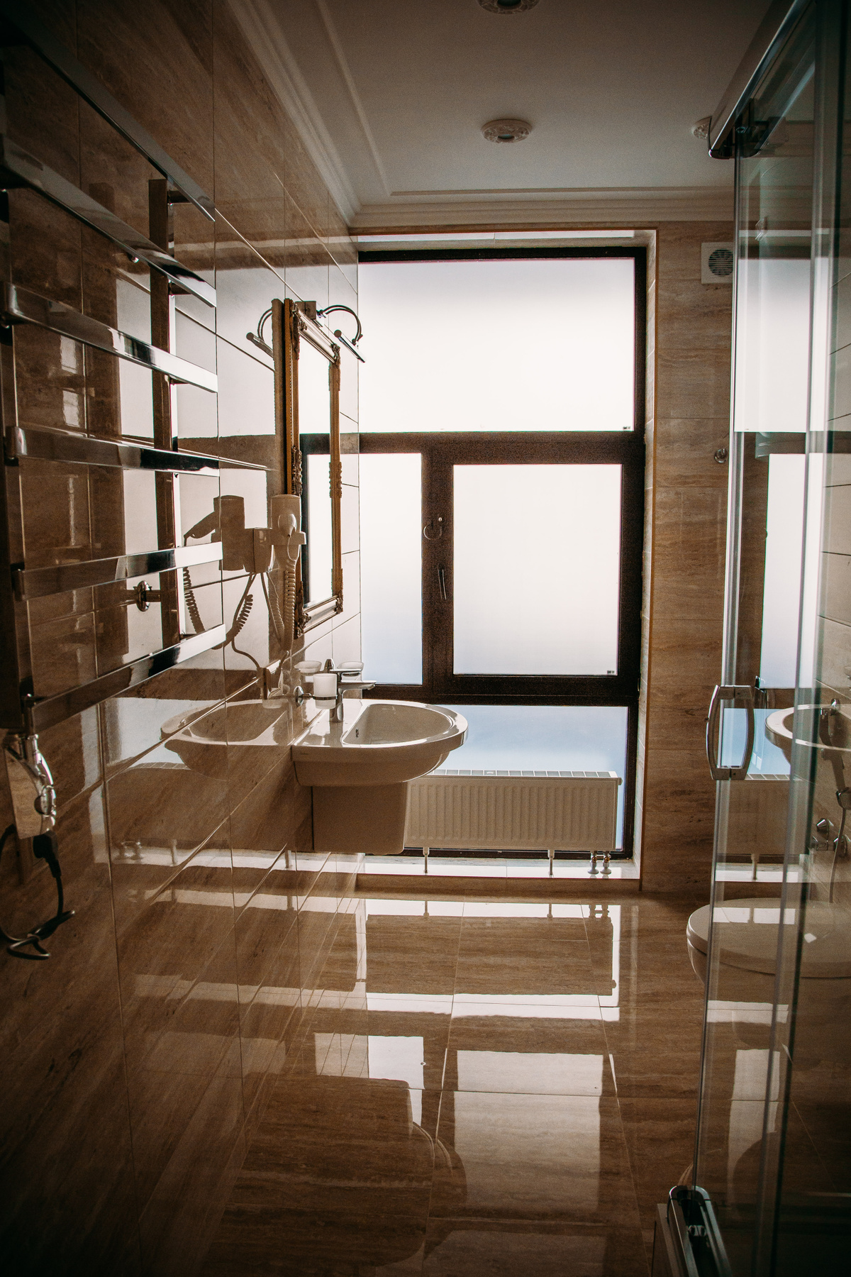Hi-tech hi-tech interior bathroom интерьер ванная hotel vintage odessa