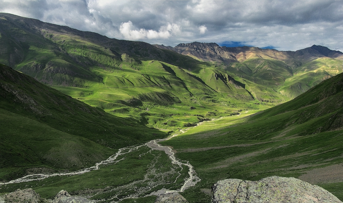 Долина реки Кыртык Кавказ горы Приэльбрусье