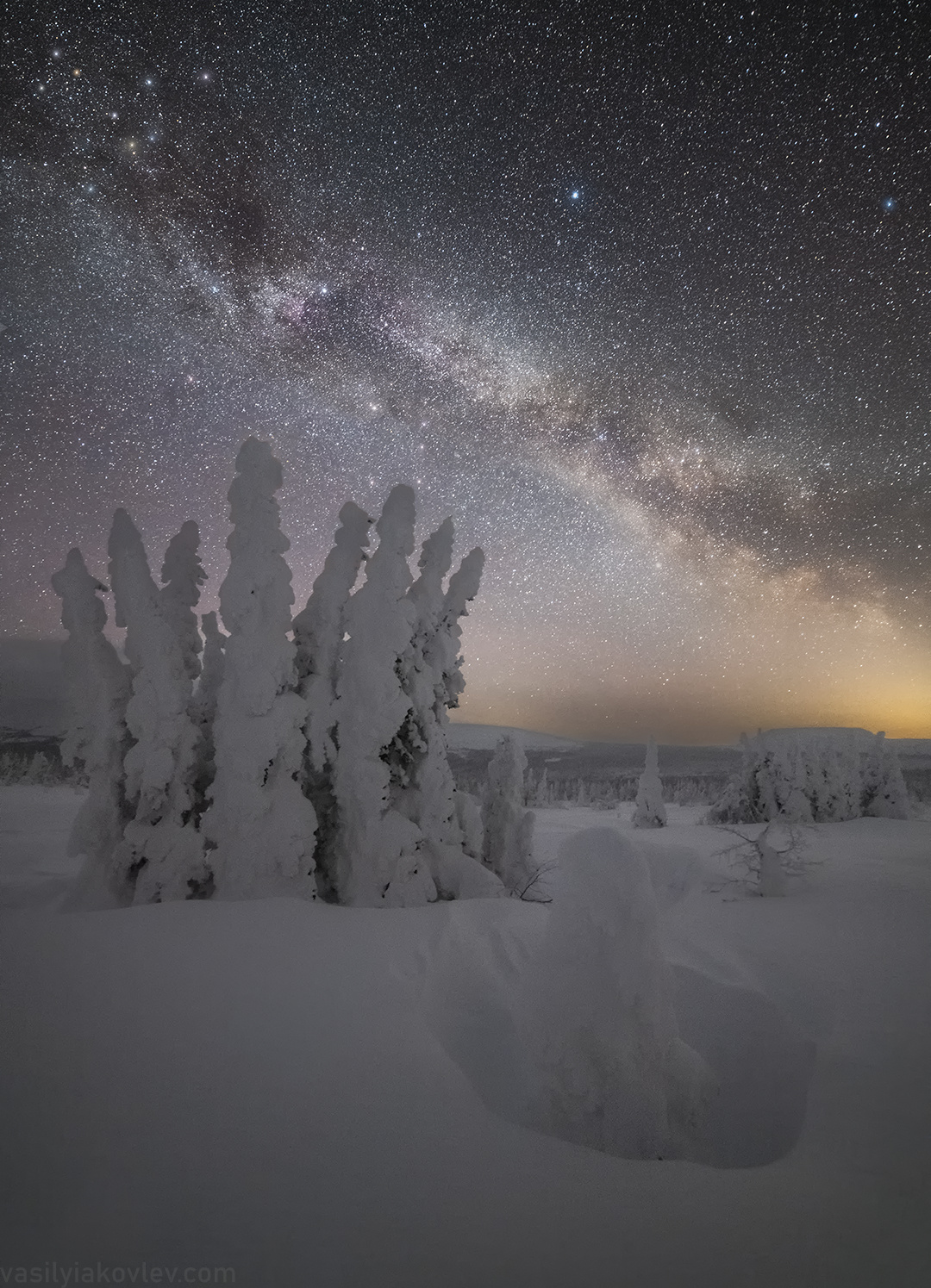 Зимняя ночь на Северном Урале 