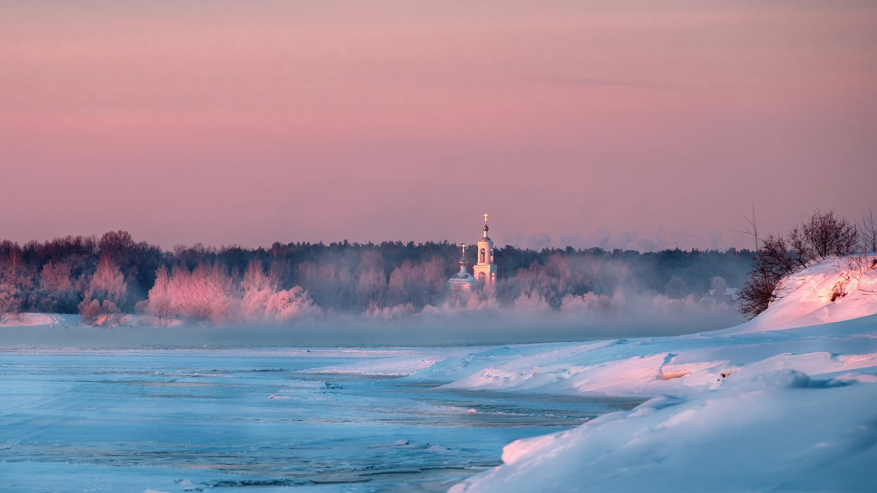 Ратмино из-за Волги пейзаж зима лед снег солнце свет Волга Дубна Ратмино утро холод мороз