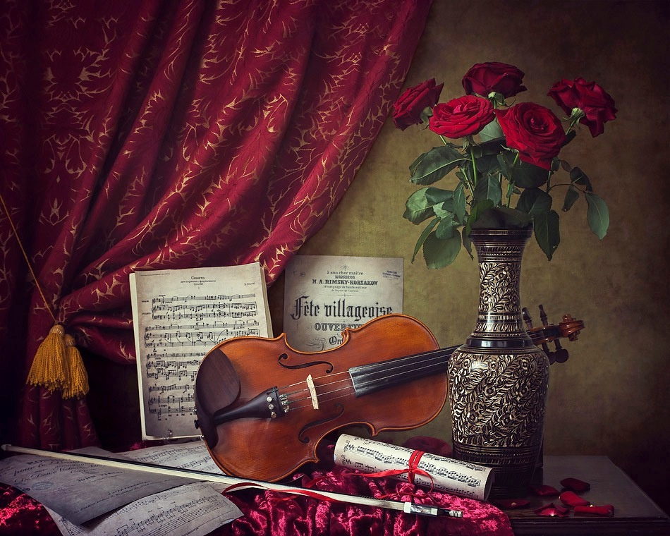 ***После концерта натюрморт скрипка розы ноты