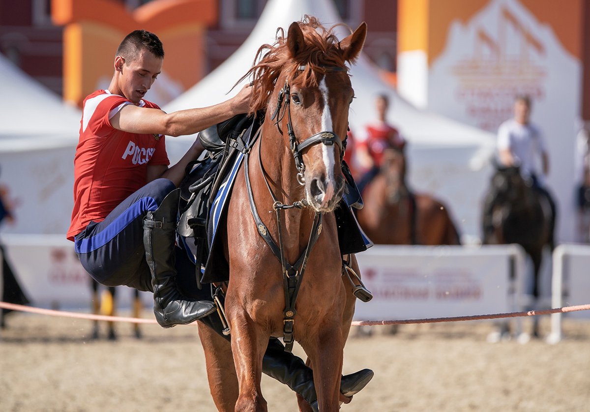 *** джигитовка конкур конь наездник фестиваль спасская башня