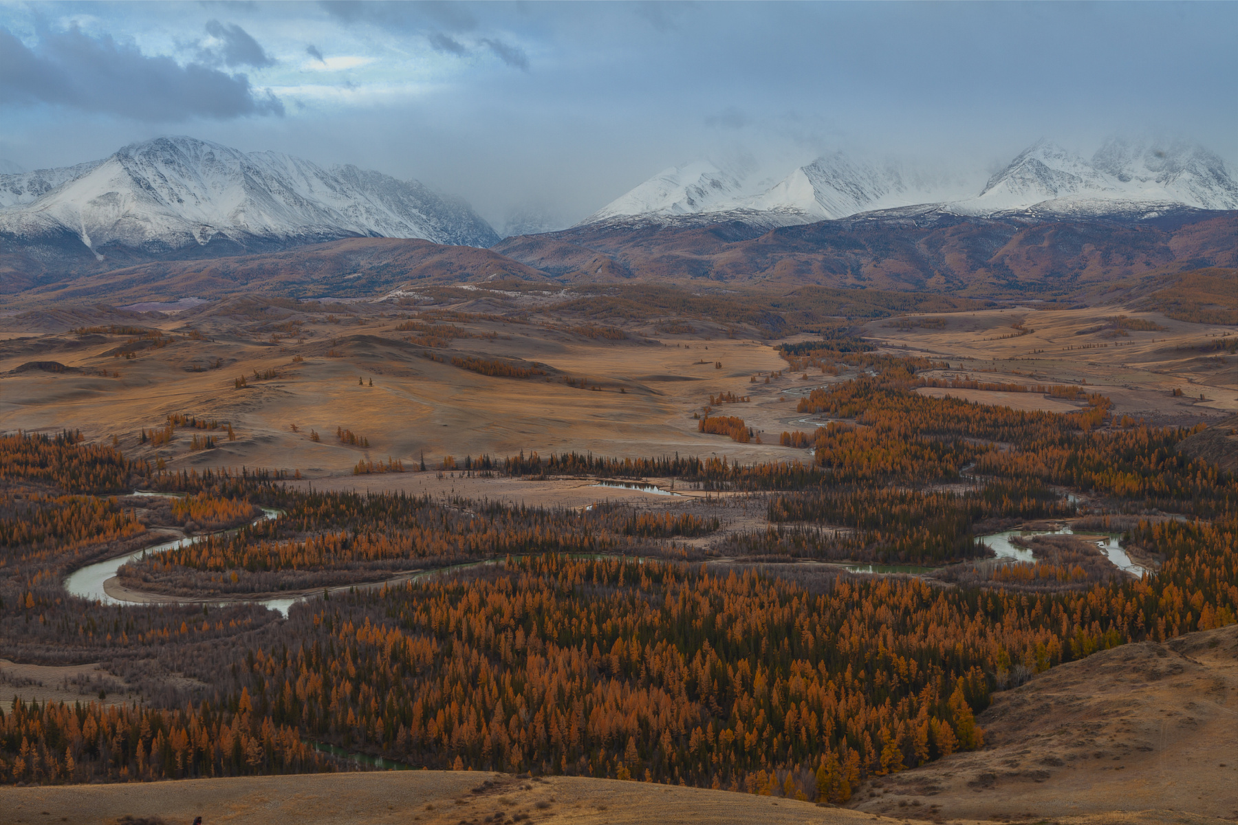 Алтайская осень. Северо-Чуйский хребет Алтай республика горный Чуя утро