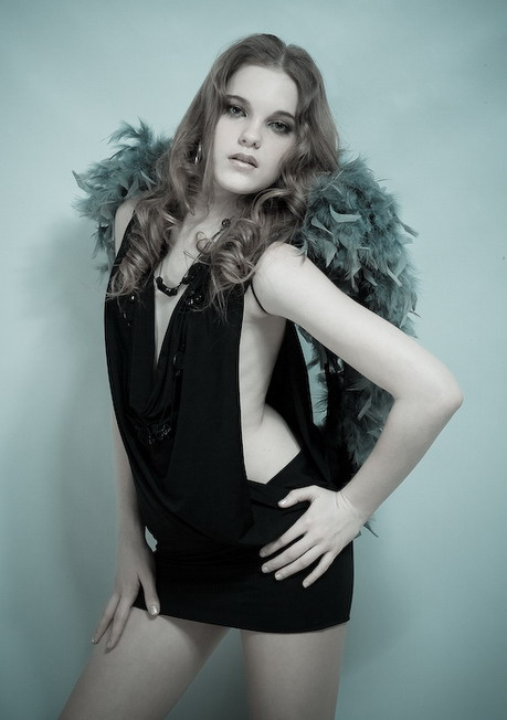 angel with grey wings 