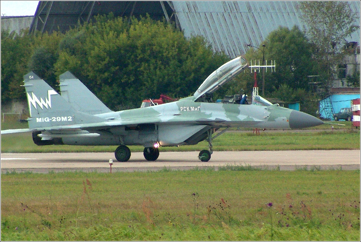 МиГ-29М2 МиГ-29М2 авиация самолет стоянка Жуковский МАКС-2005