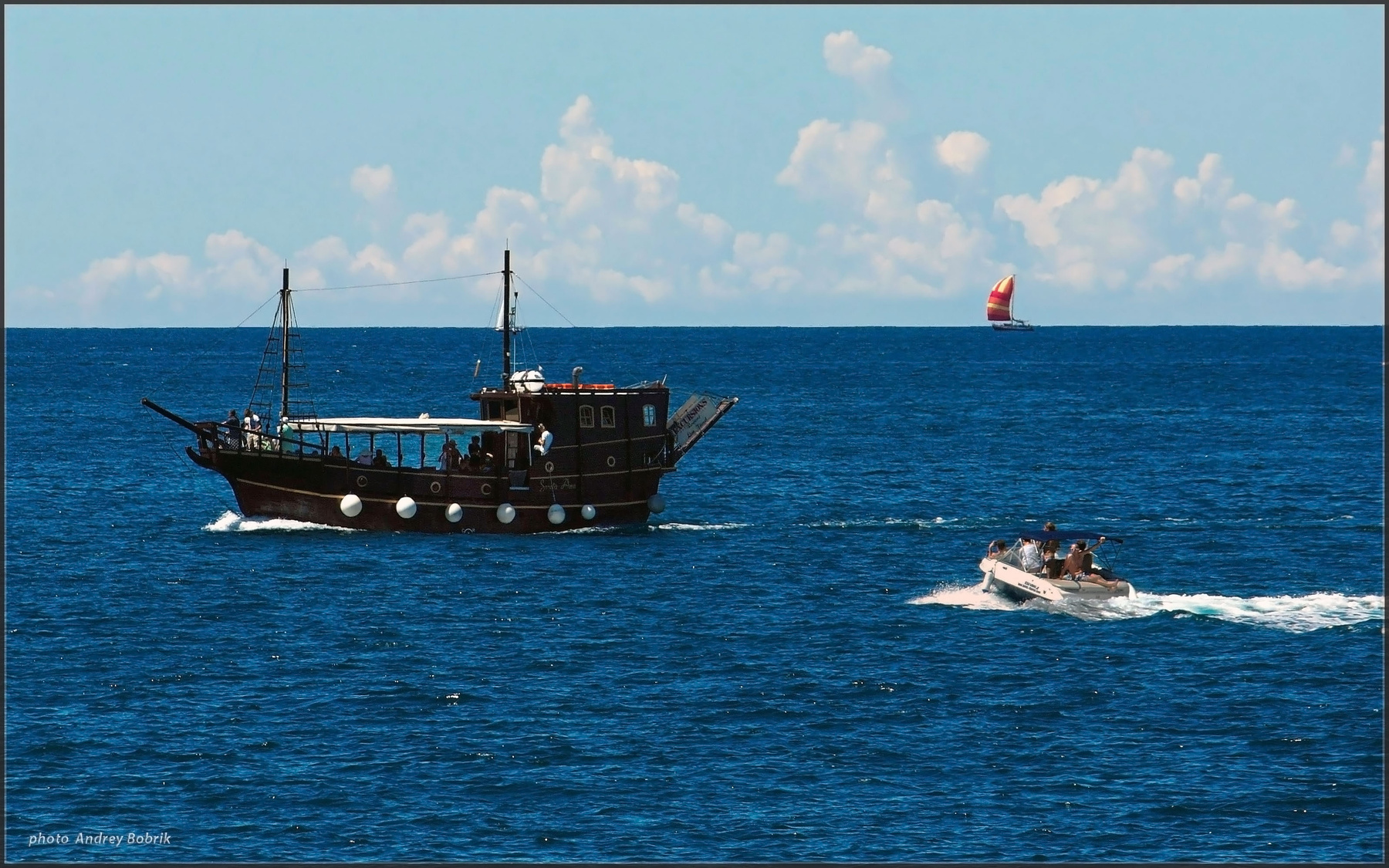 Отдых на воде Хорватия Ровинь море корабль шхуна катер парус яхта горизонт