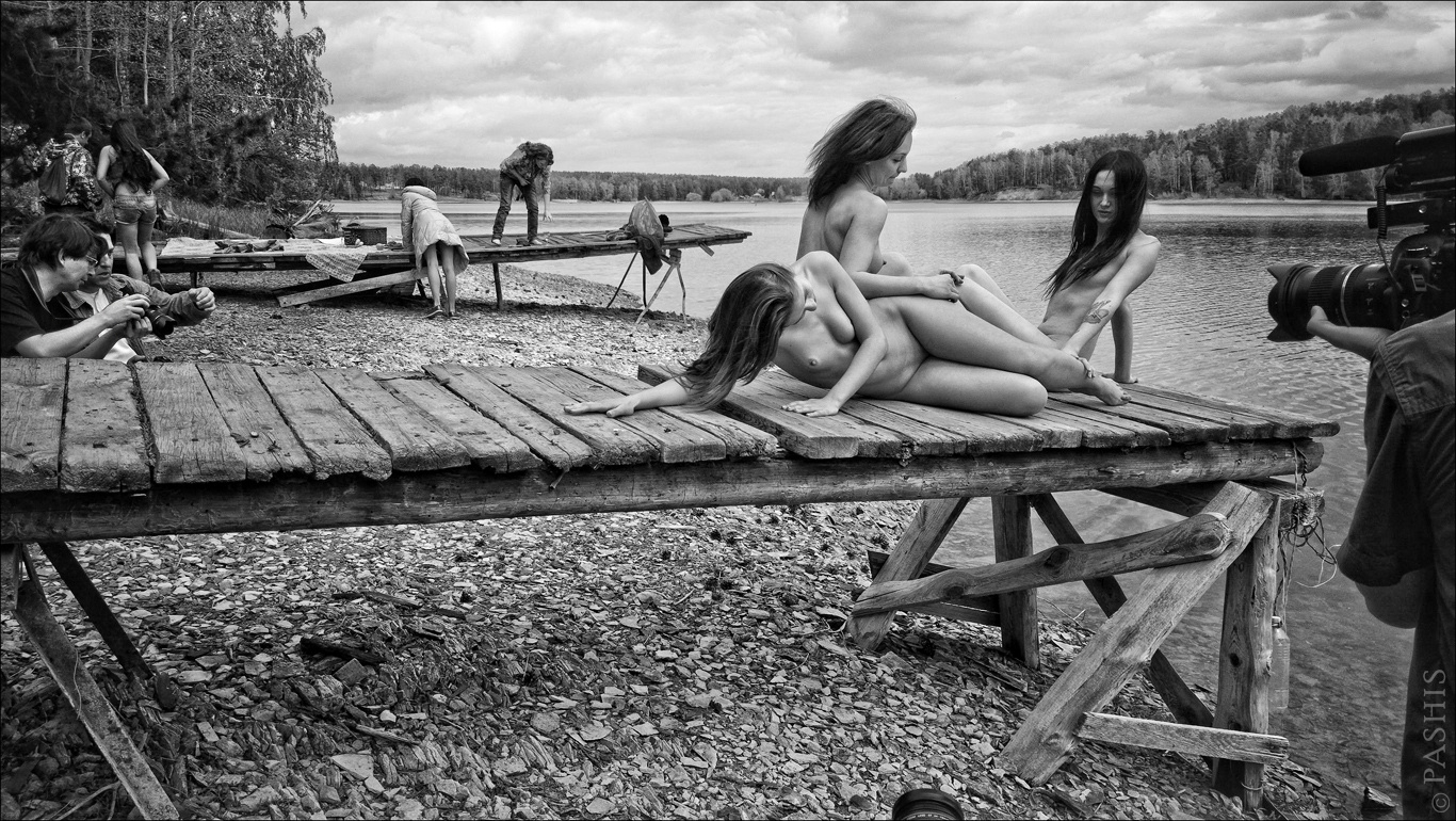 Nude Discussion.