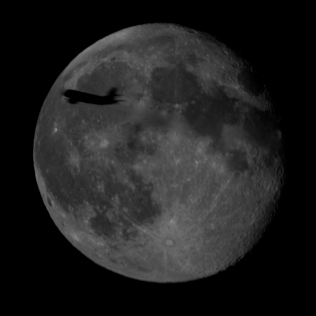 Ночной полёт луна самолёт