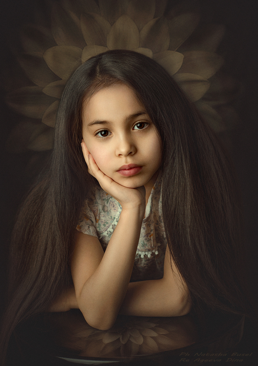 "Георгин" девочка вьетнамка длинные волосы большие глаза стилизация