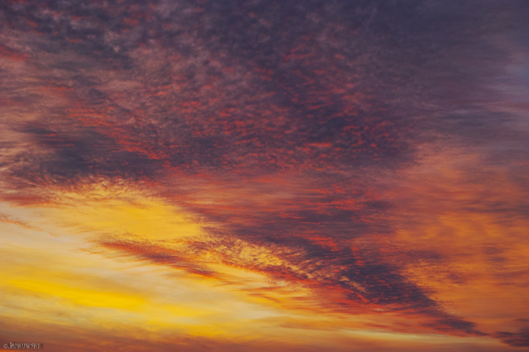 7.12.20 Foveon-безумие омского неба - опус 2 омск небо закат морозный вырвиглазный цвет кислотный foveon рендеринг перистые облака краски неба Sigma dp3 Quattro