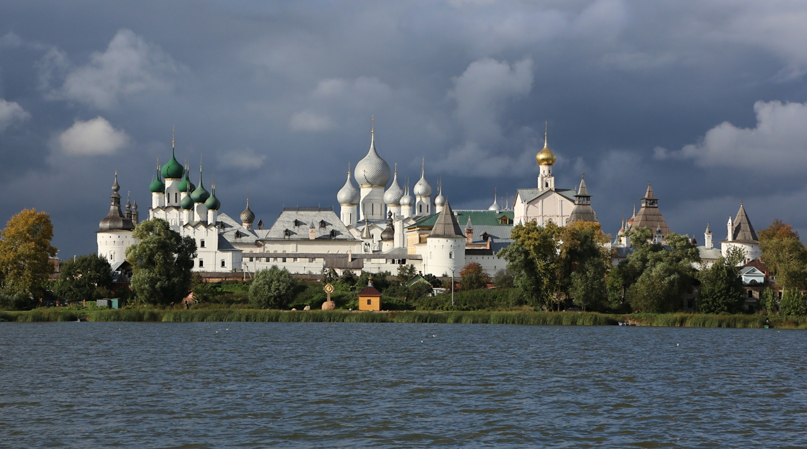 Фотография Ростов Великий. Кремль. Вид с озера Неро. из раздела путешествия  #6371641 - фото.сайт - sight.photo