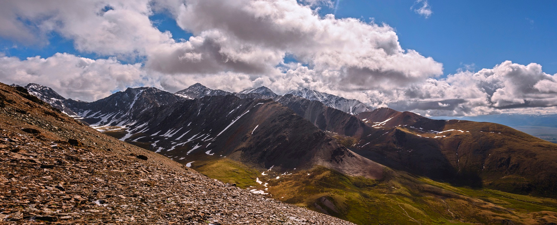 В Алтайских горах... алтай горы акташ ретронслятор снег шапки простор небо свет тень