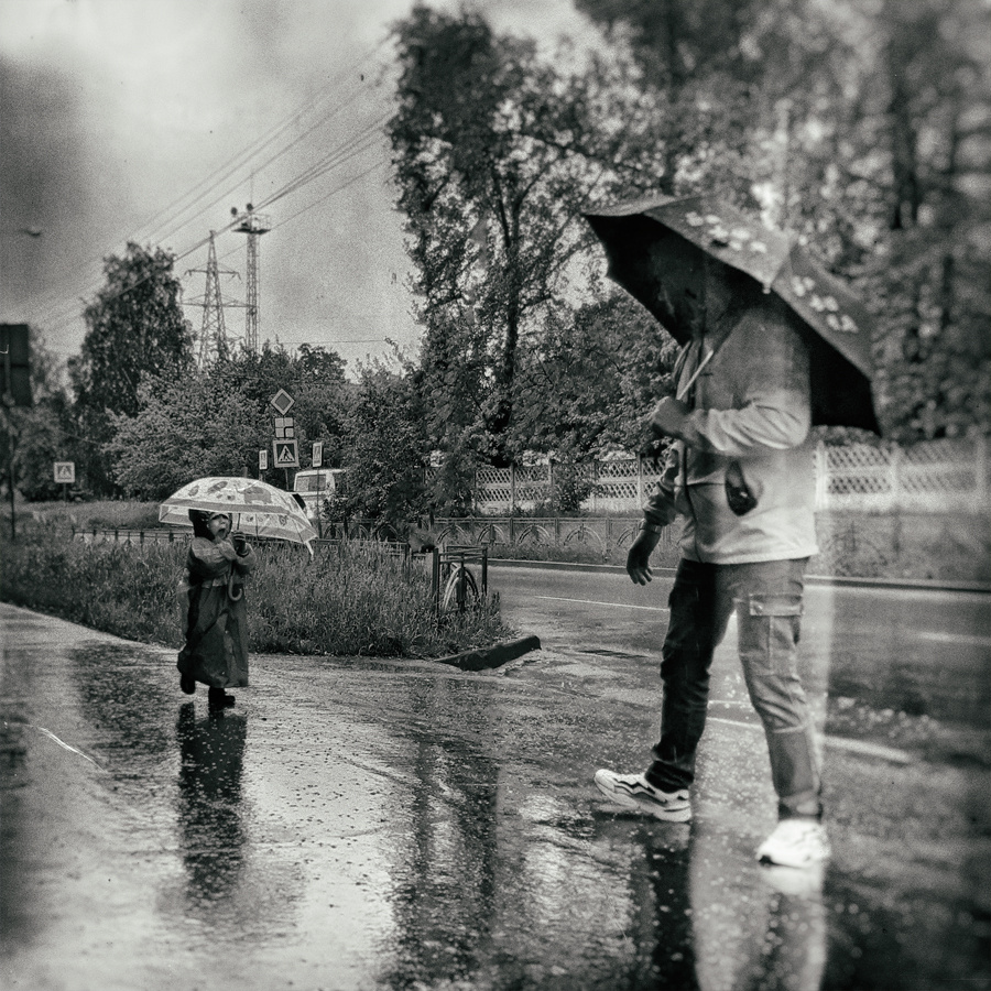 папа в дождь 