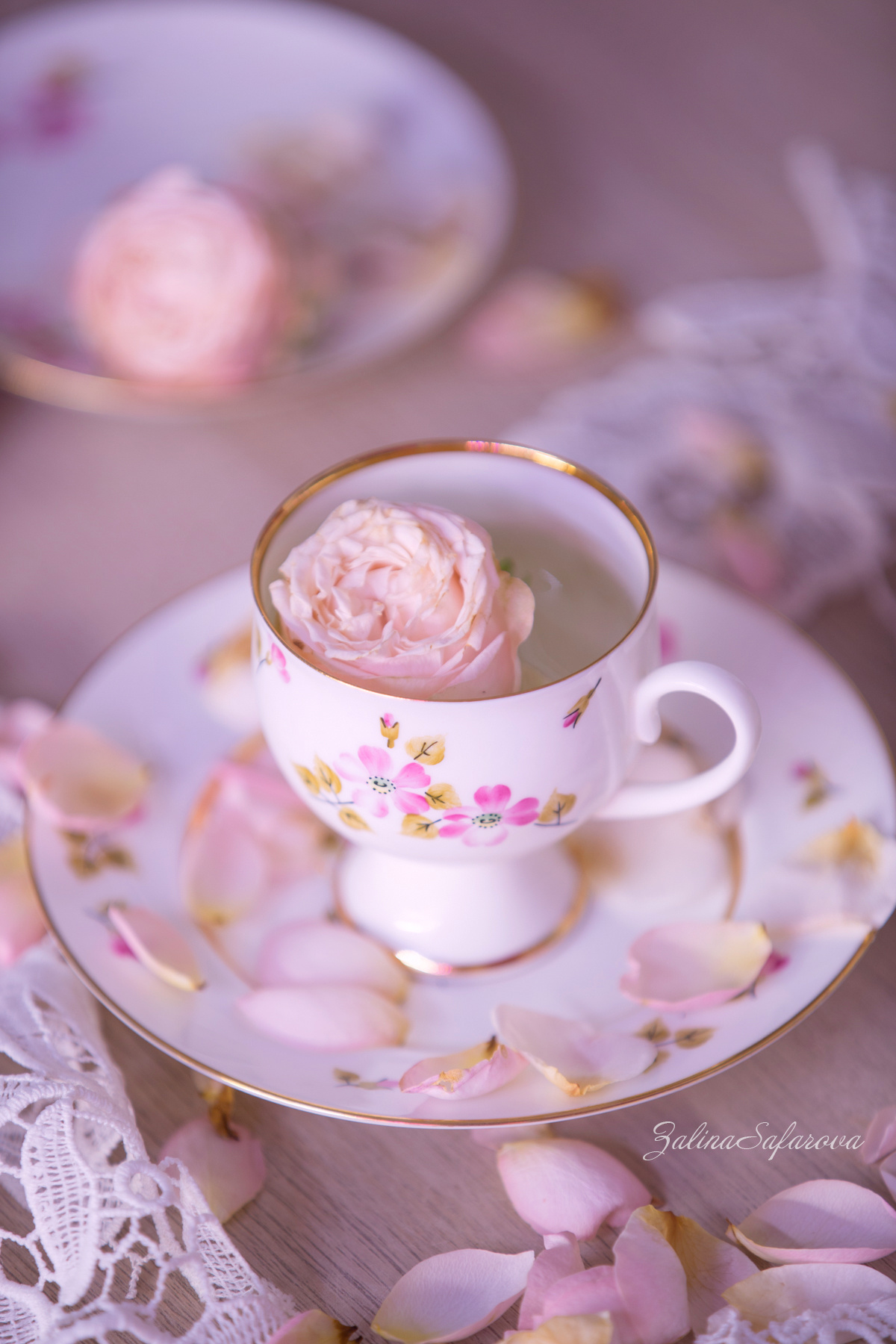 Утренний свет утро свет роза чай нежность чашка блюдце