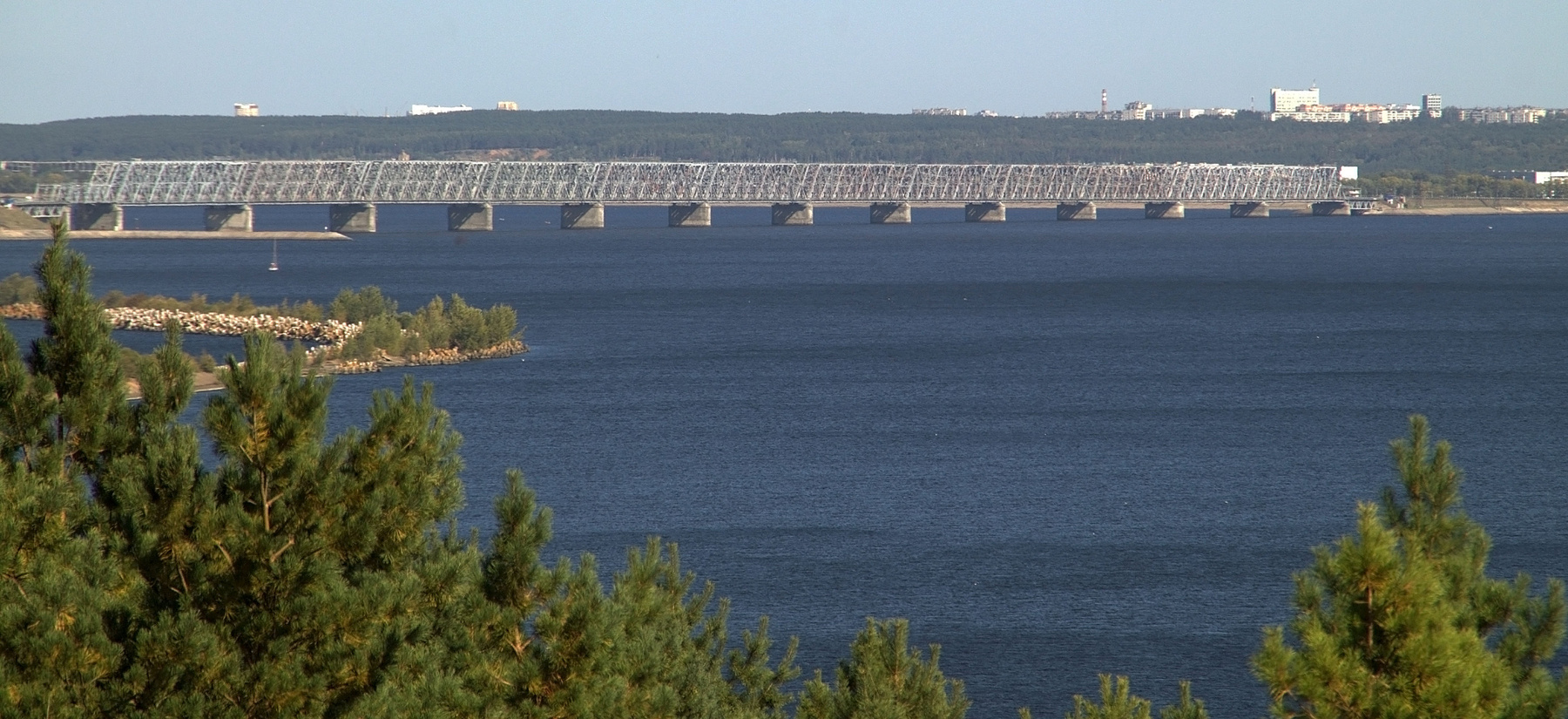 Вид  Императорского моста с Волжского косогора. 
