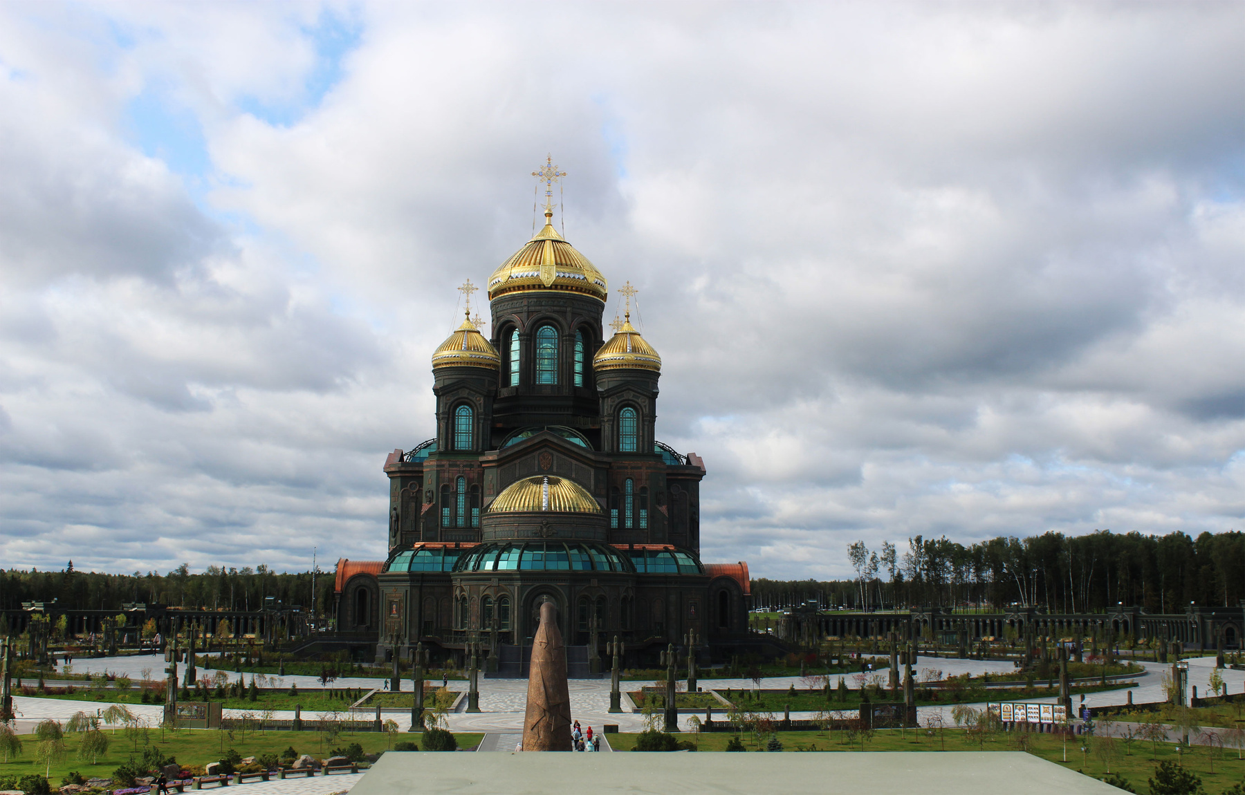 Главный храм вооруженных сил в парке "Патриот" 