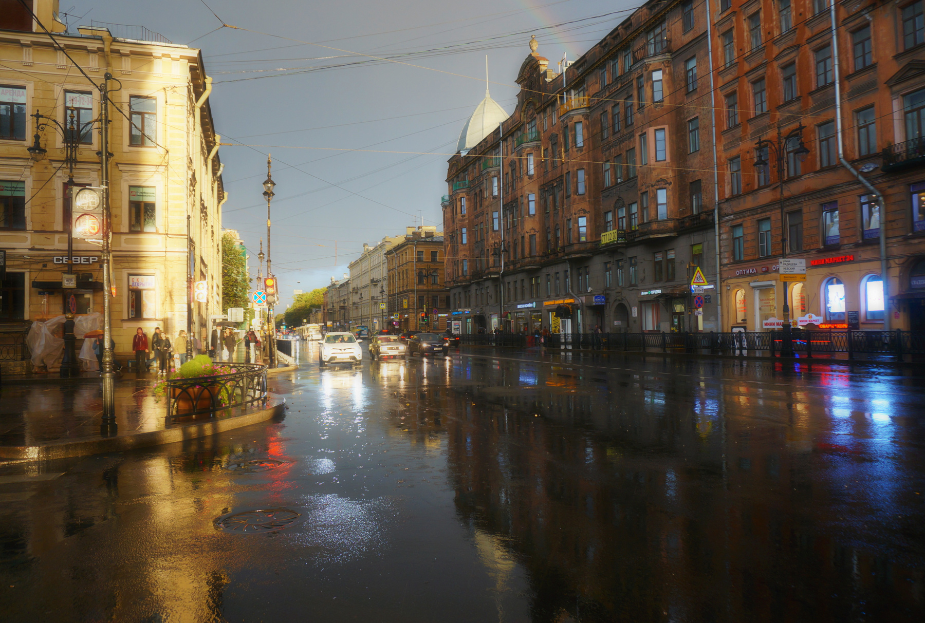 Санкт Петербург ул. Кирочная после дождя 