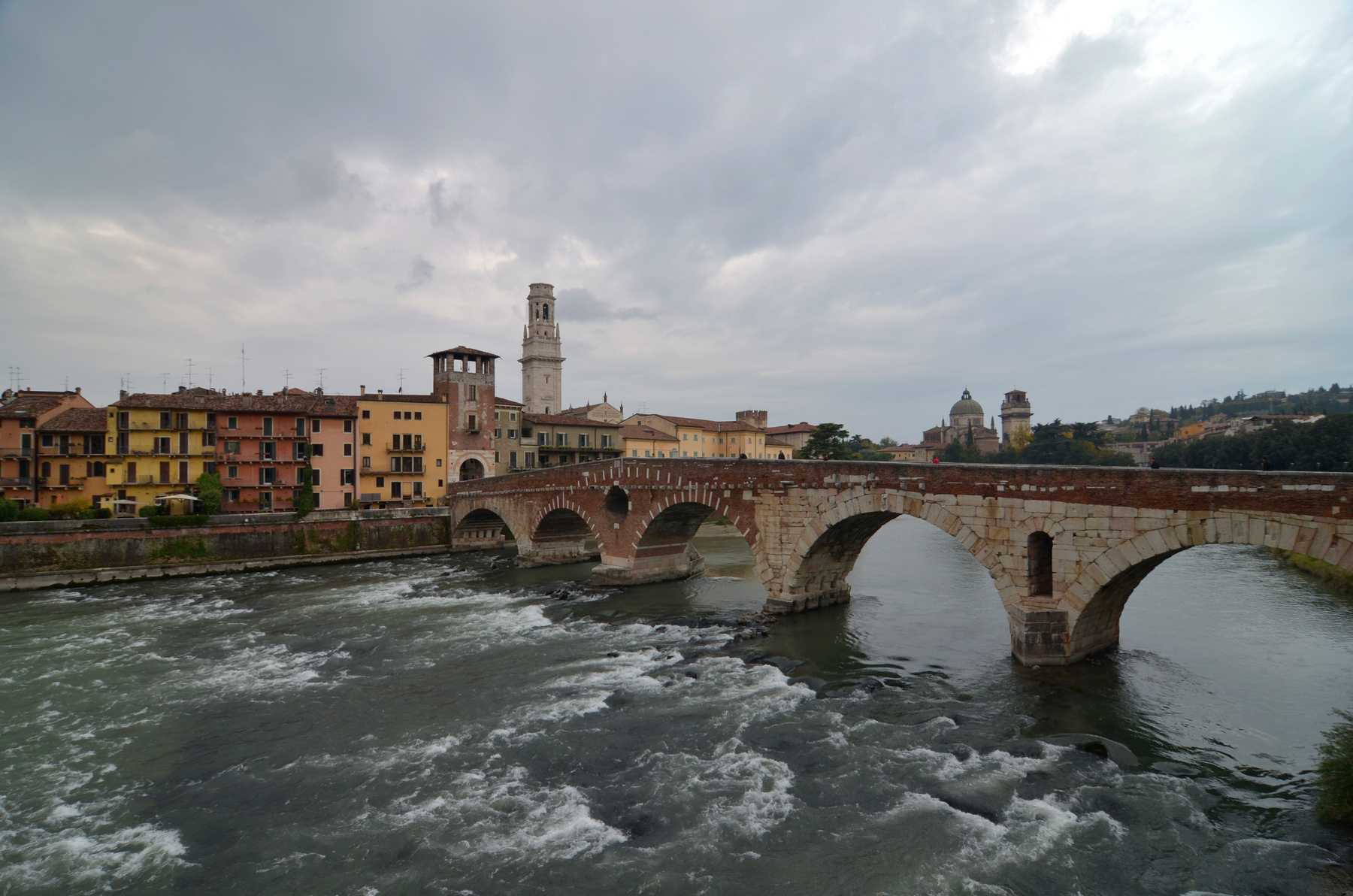Verona. Ponte Pietra. 
