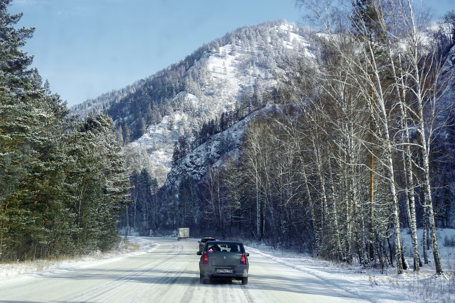 Дорога в горы Зима горы снег дорога путешествие