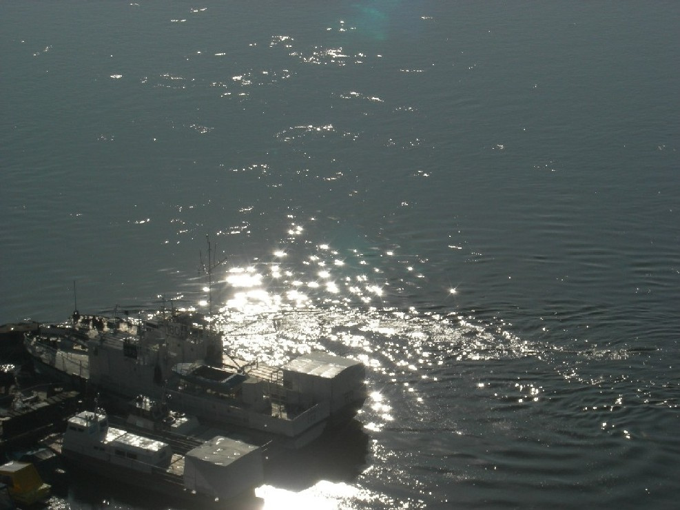Солнечные зайки вода солнце лодка