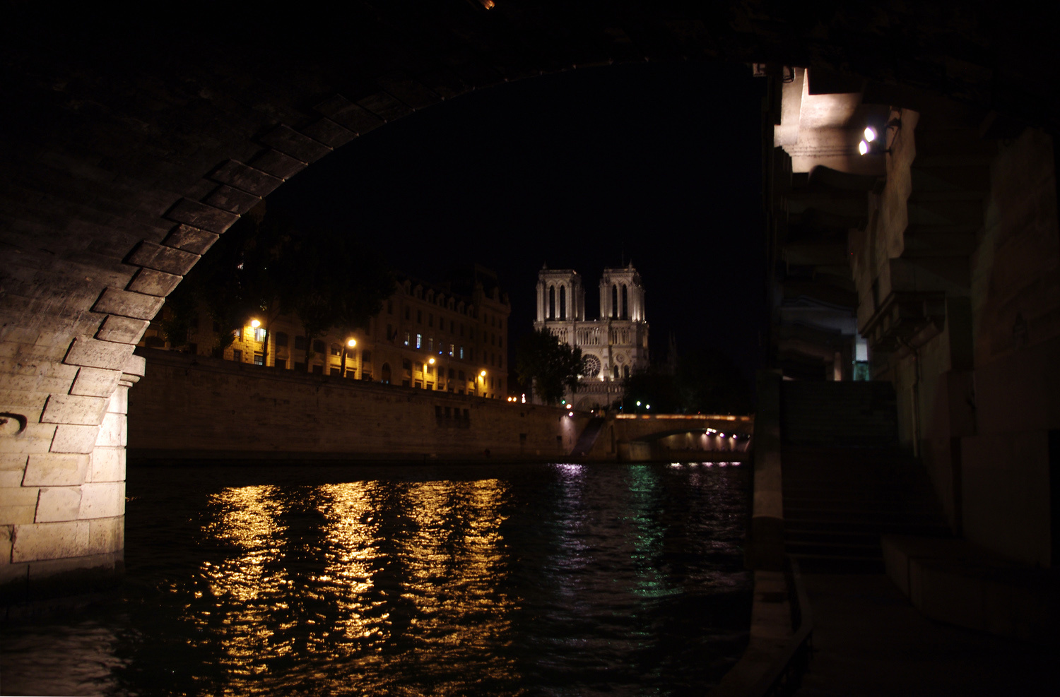 Парижские тайны Париж Нотр-Дам Собор Парижской Богоматери ночь Франция мост ночной вид Сена
