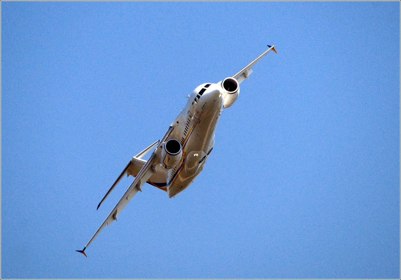 Ан-158 Ан-158 авиация самолет полет Жуковский МАКС-2011