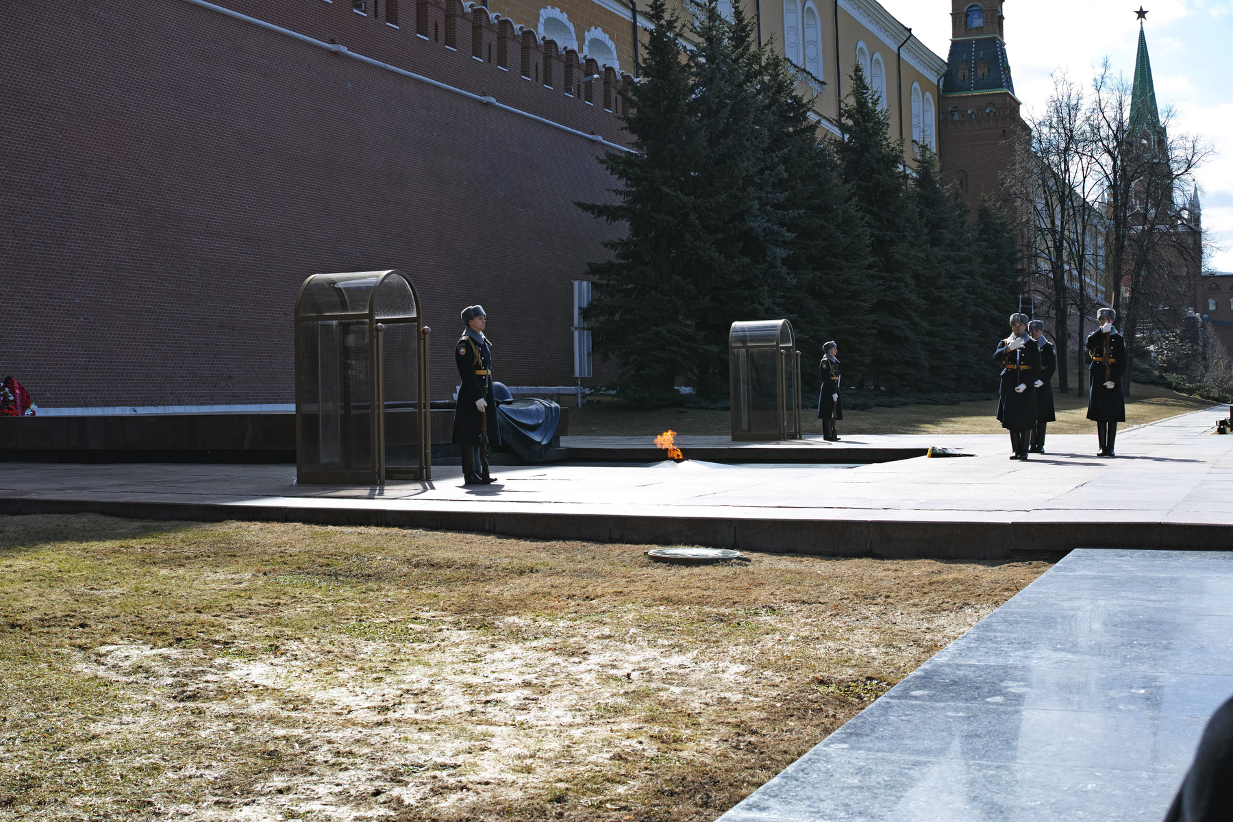 Смена караула город Москва Московский кремль сад Александровский Могила Неизвестного Солдата