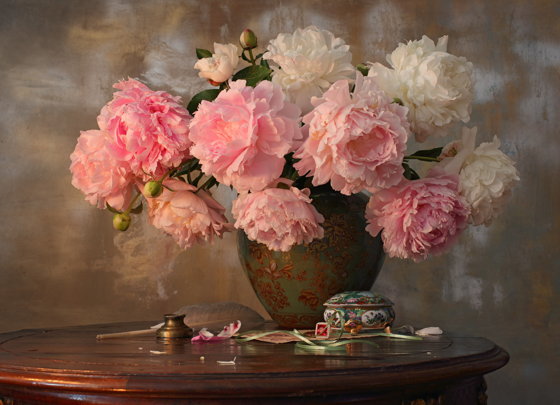 Натюрморт с пионами цветы пионы букет