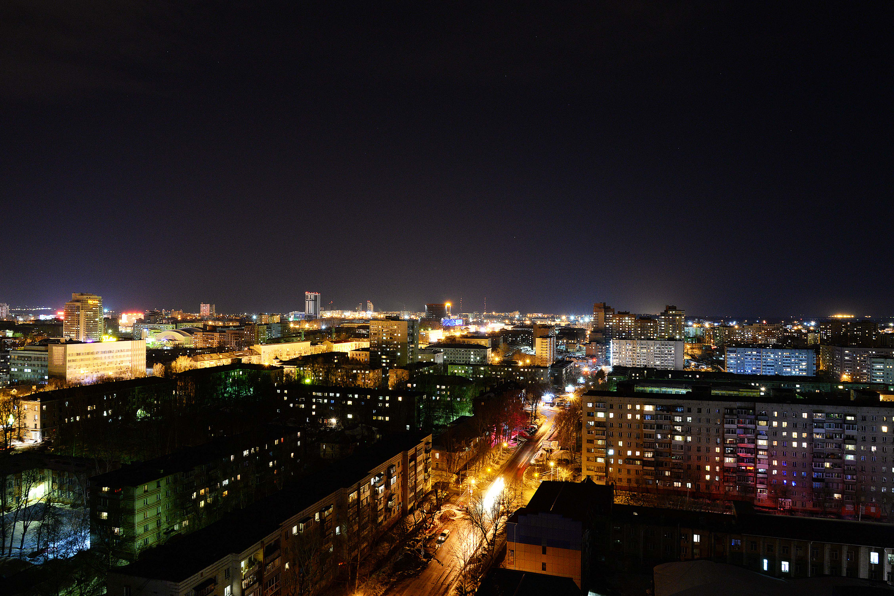 Рос он ночью. Хабаровск ночью. Ночной город Хабаровск. Виды ночного Хабаровска. Ночной Хабаровск панорама.