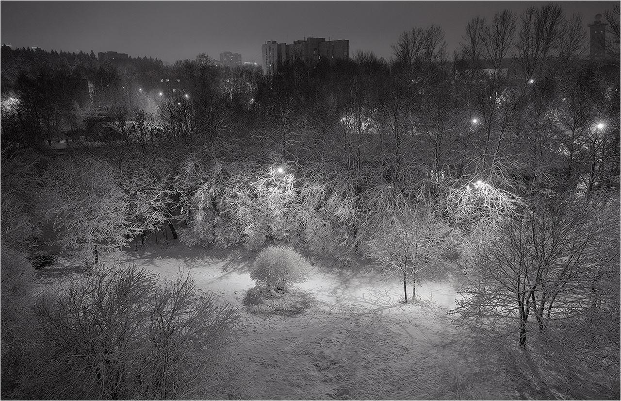 Ночью в город пришла зима ночь зима снег Обнинск