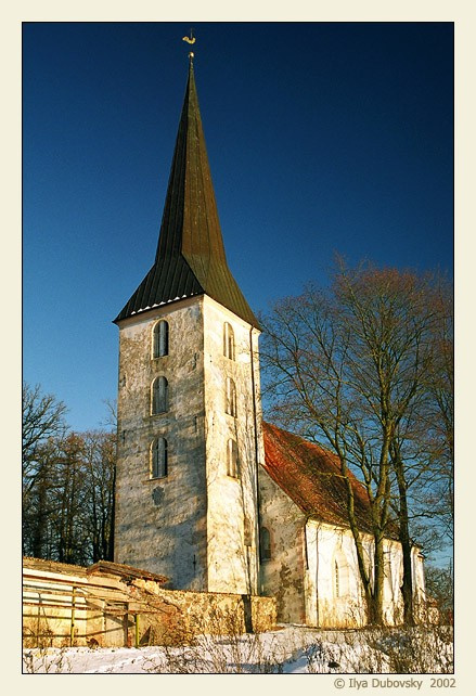 Одна из многих Яунпилс церковь
