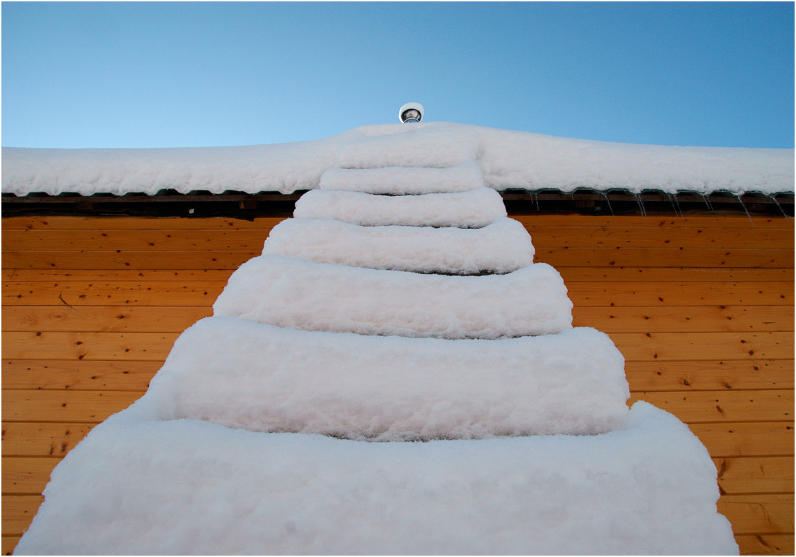 Лестница в небо... лестница снег крыша