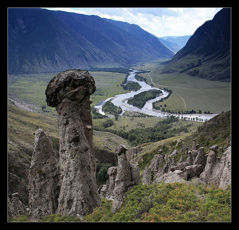 Другая планета Горный Алтай Stone mashrooms Чулышман горы  река долина каменные грибы АкКурум девушка