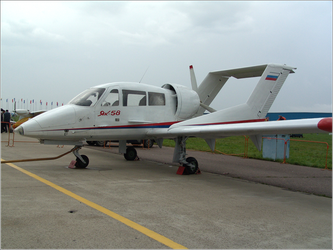 Як-58 Як-58 авиация самолет стоянка Жуковский